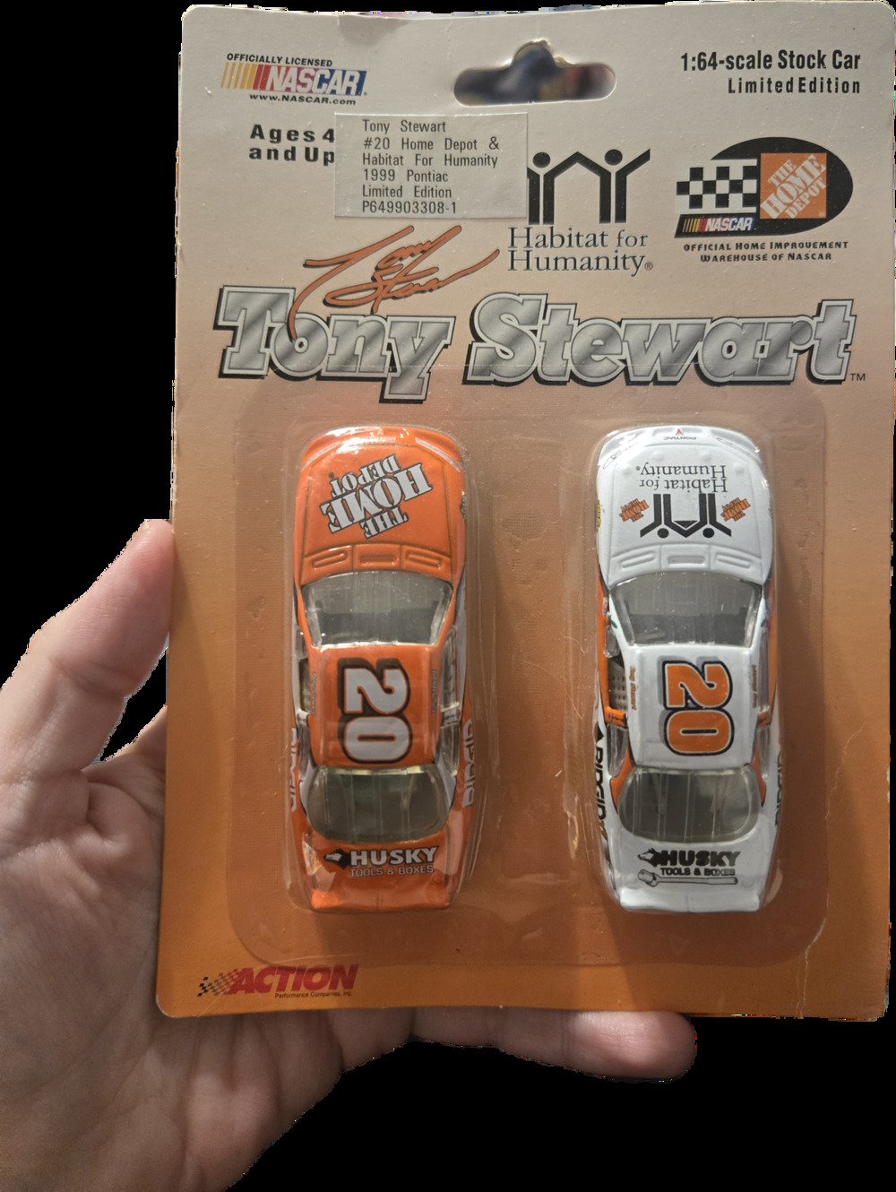 1999 Tony Stewart 20 Home Depot Habitat Humanity NASCAR Diecast 2-Car NEW SEALED